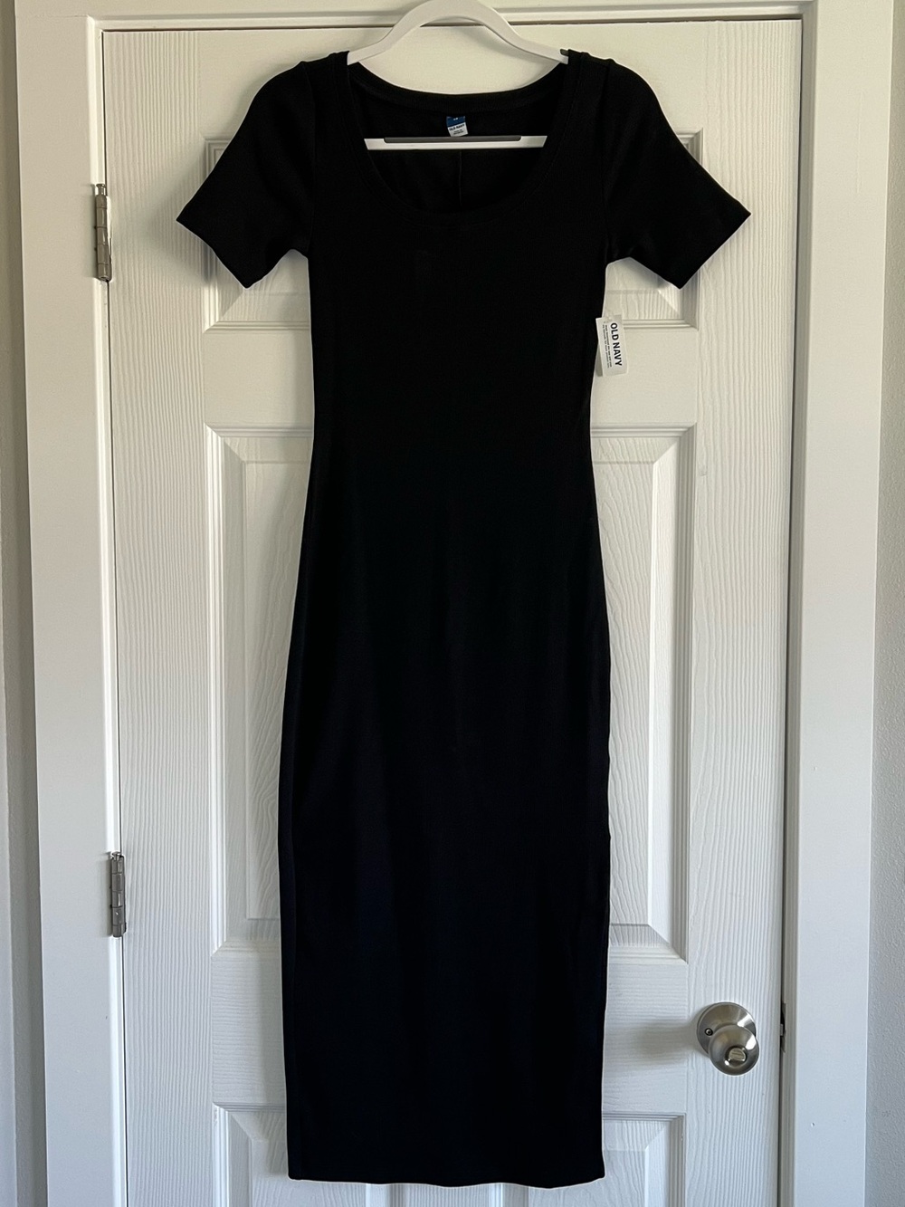 Old Navy Black Scoop Neck Maxi Dress